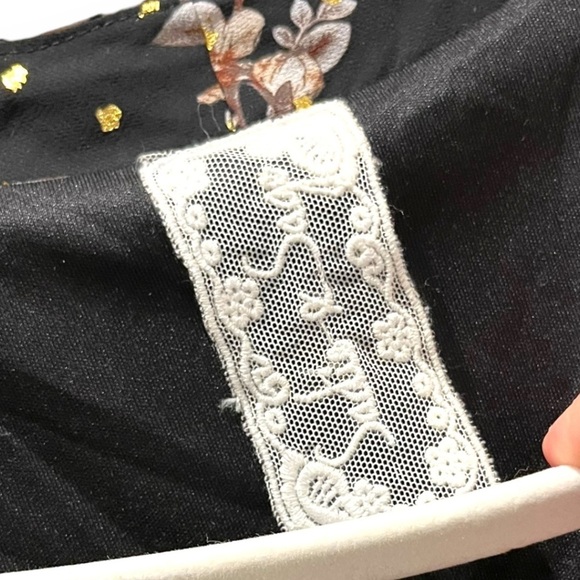 Sadie + Sage | Black + Gold Floral Maxi Dress | Deep V | Size Small - Picture 6 of 10